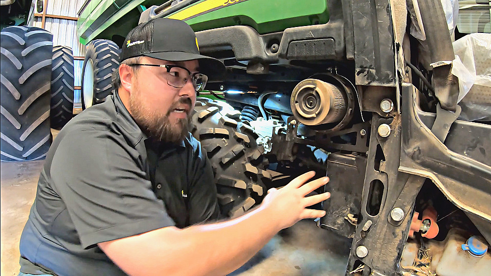 How to Remove the Battery on a John Deere XUV 835R Gator